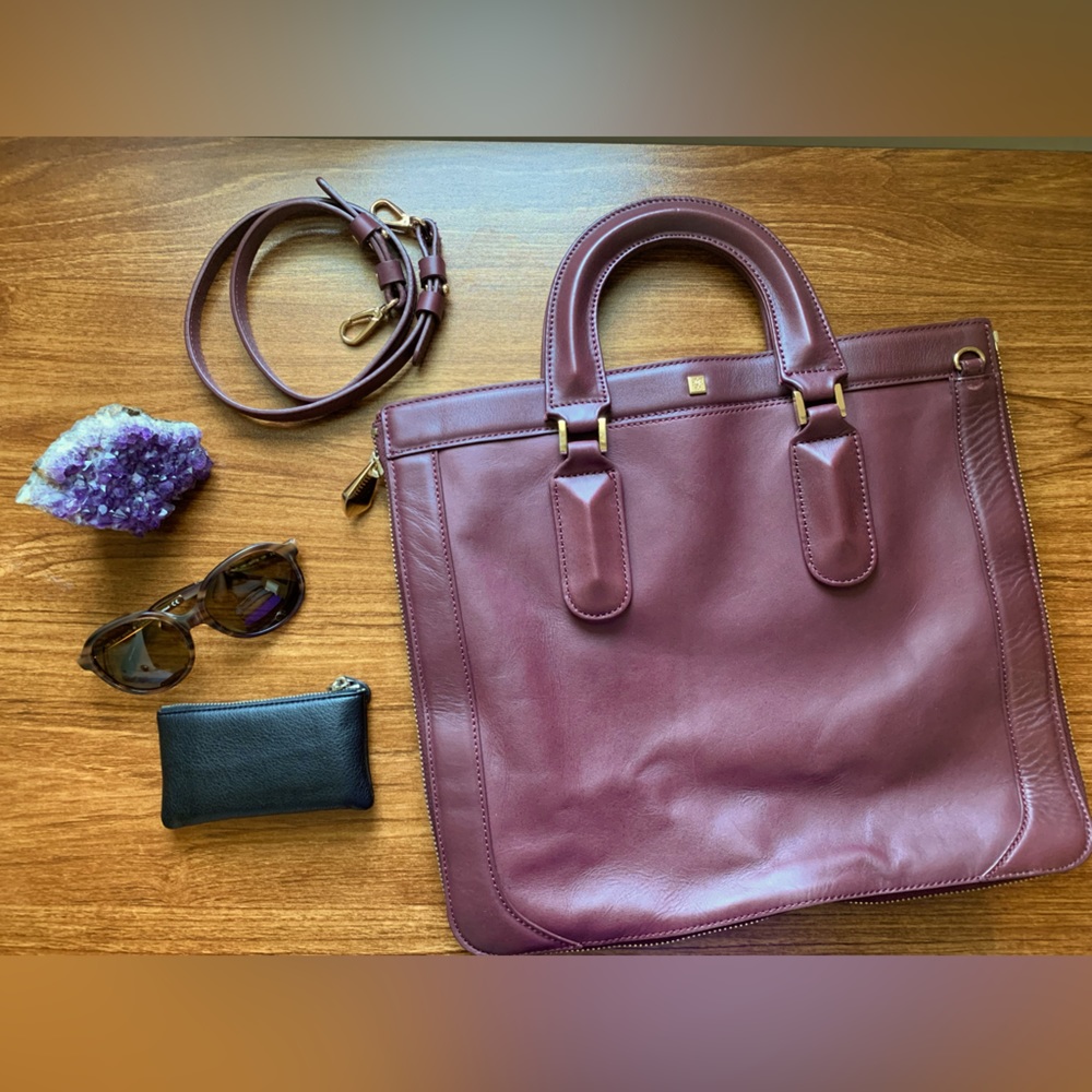 Pour La Victoire 100% Leather Purse / Handbag / Satchel with expansion zipper